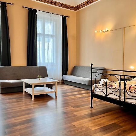 Casa Italia Prague Aparthotel Екстериор снимка