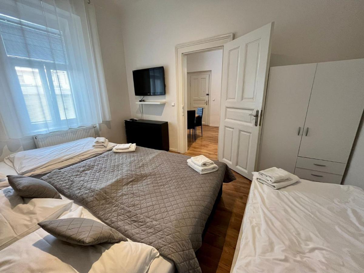 Casa Italia Prague Aparthotel Екстериор снимка