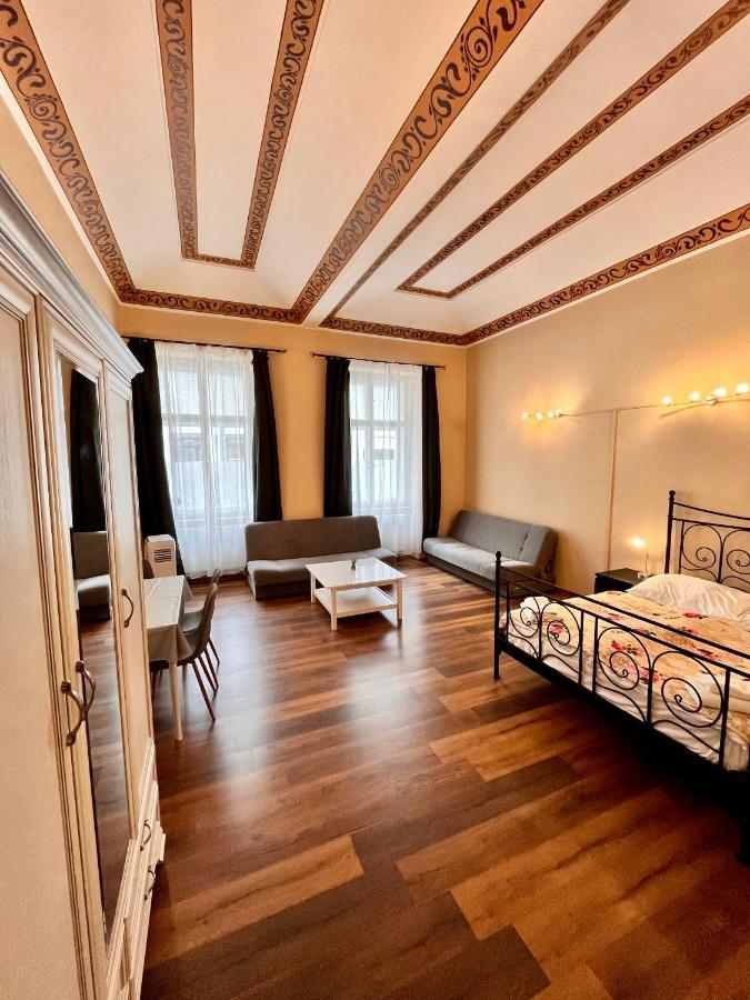 Casa Italia Prague Aparthotel Екстериор снимка